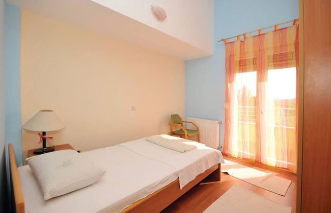 Chic and Stylish Kastel Novi Apartment With Pool - Foto 4