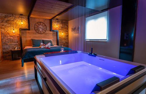 Love industrie & spa - Suite Romantique en Alsace - Spa privatif et garage - Foto 1