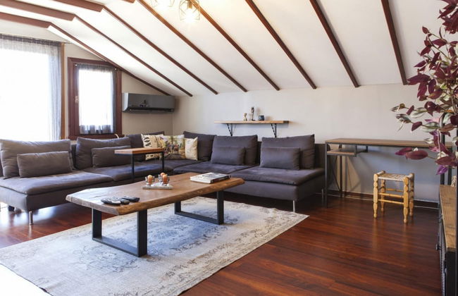 Charming Flat With a Lovely Terrace in Yenikoy - Foto 1