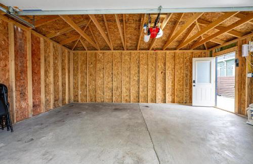 Near Downtown-2 En-Suites - Garage - Sleeps 9 - Foto 51