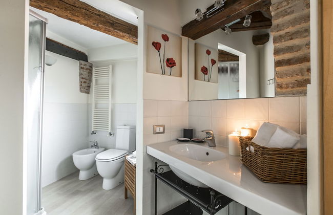 Design District Apartment R&R - Photo 18