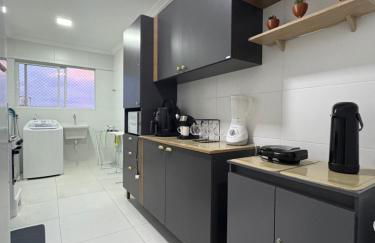 Apartamento Novo, Confortável, Lazer e Estacionamento, Rápido acesso aos pontos turísticos - Foto 41