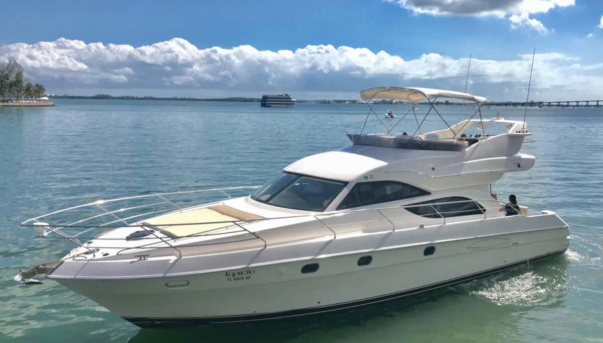 Miami Private Yacht Ride - Photo 1