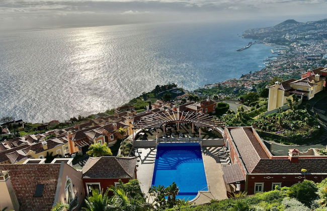 Sea and Sun 4 You - Palheiro Village - Foto 1