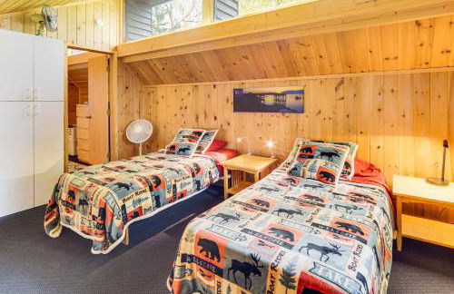 Private Peninsula! Modern-Rustic Fall Lake Cabin - Foto 24