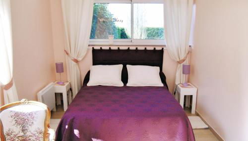 1 Bedroom Awesome Home In Carolles - Foto 3