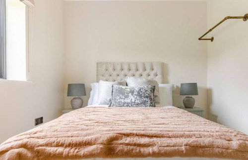 The Old Coach House - Hot Tub - Dorset - Photo 25