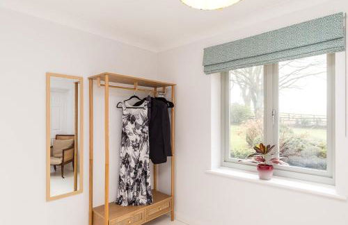 Lower Barn House at Westerlands Farm Sleeps 11 - Foto 32