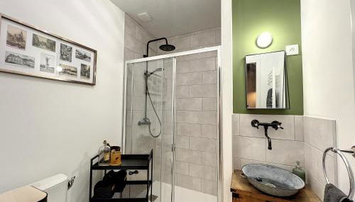 Studio LA RECYCLERIE - Maison 1911 - confort & prestige - Foto 3, towels, Shower, heating