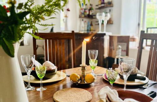 Devon 6-Bed Cottage with Country Views & Parking - Foto 7