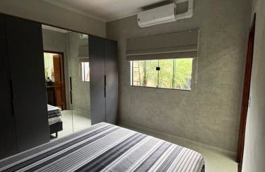 Casa Aconchegante Com Piscina e Área Gourmet - Foto 11