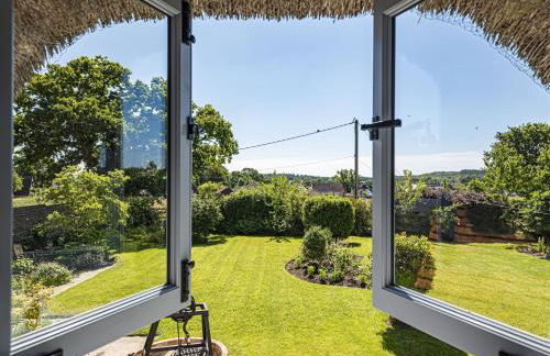 Hilltop Cottage - Photo 26