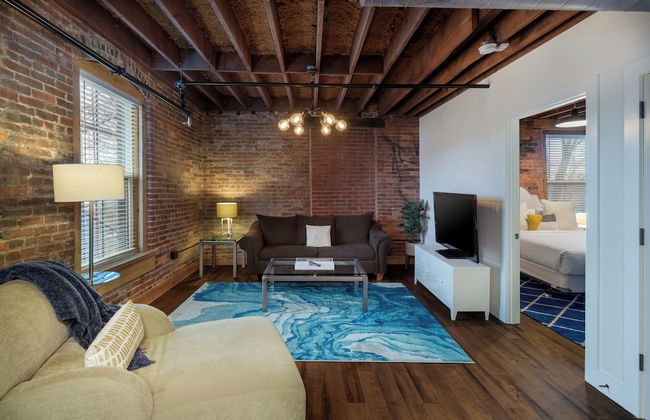 Contemporary Nashville at The 1865 - Photo 10