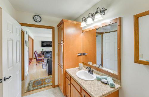 WFH-Friendly Columbiana Vacation Rental with Deck! - Foto 17