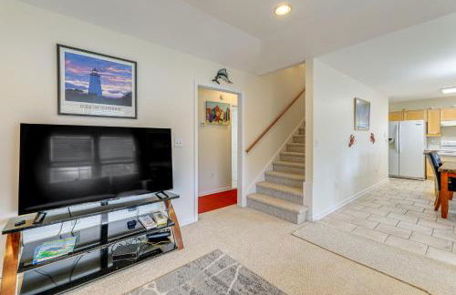 Beach, Pier Access! Pet-Friendly Crystal Coast Gem - Foto 9
