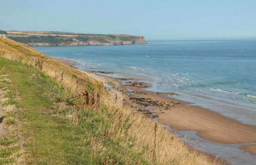 Evening Star Engine Shed - Photo 28