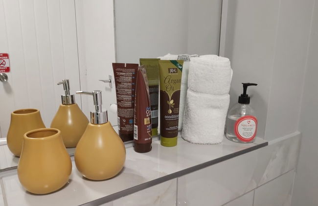 Black Door MALT-Huku Kwetu (Dunstable) - Foto 9