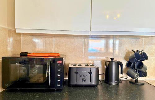 Pool Table 1-Bedroom House, near City Centre and Public Transport, Dog Friendly, Sleeps 5, Free Parking - Foto 40