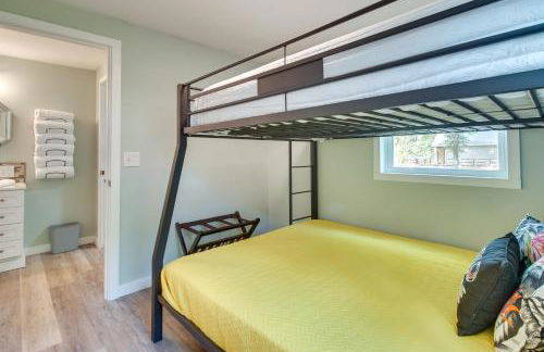 Deck and Dock Access Lakefront Grove Cabin! - Foto 13