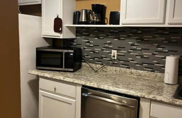 #2BR Cozy Villa - Mins to Historic STM Amusement Park! - Foto 15