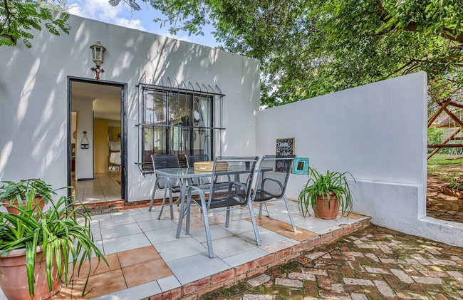 The Cottage-1 Bed-pool-bbq-fibre-solar-samrand - Foto 7
