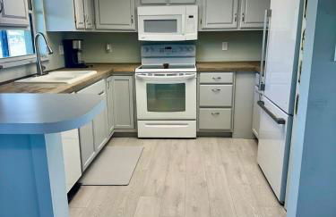 Lake June Canal Access Retreat - Foto 20