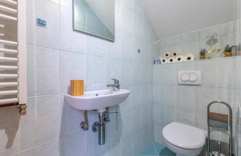 Three-Bedroom Holiday Home In Katuni - Foto 27