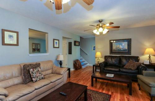 House #10 Paradise Found (pet friendly) private pier - Photo 6