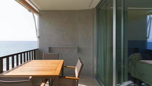 RENOVADO APARTAMENTO 1º LINEA DE MAR - Foto 5