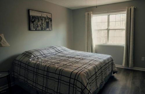 Recently Renovated Condo! - Foto 3