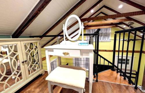 Walkable Elmwood Cottage, No Chores 2Bath 2BR 1Car - Foto 9