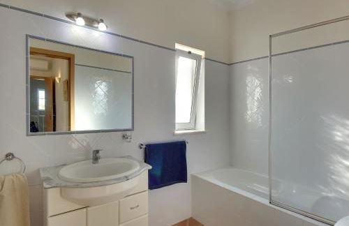 Villa in Carvoeiro With Swimming Pool - Foto 36