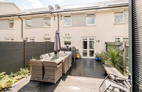 Quayside Home with Seperate Bar and optional access to Beach Hut - Foto 17