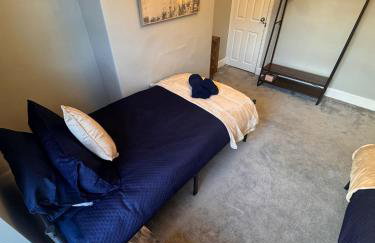 Central Near Hospital 2 Bedroom - Sleeps 4 - Self Check In - Fully Furnished - Foto 23