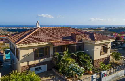 Private Villa with three separate apartments - Foto 32