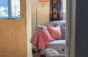 Swan Cottage - Photo 2