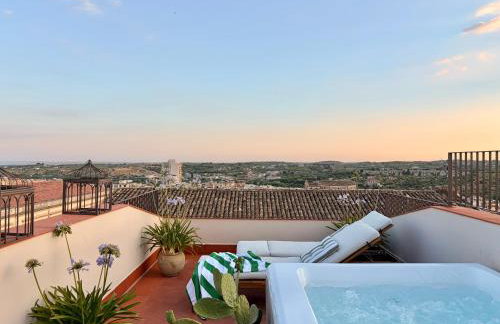 Palazzo Di Lorenzo - Panoramic Terrace and Pool - Photo 4