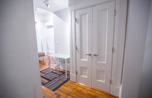 Comfy Beacon Hill Studio Great for Work Travel #7 - Foto 7