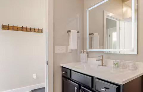 Altmar's Premier Luxury Cabin with 3000sf Mini Golf - Foto 25