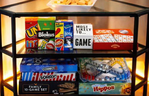 3BR Disney Home with Pool , Arcade and Hot Tub - Photo 31