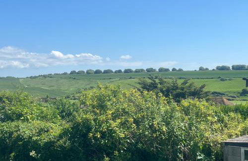 Studio Cabin Retreat with Hot Tub Sea and Downs views in Seaford with own garden - Foto 47