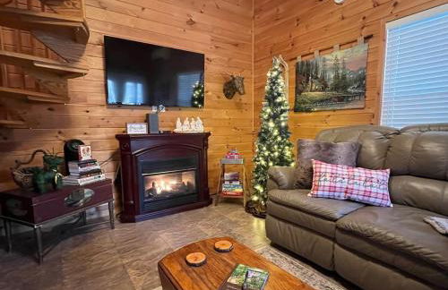 Peaceful Hideaway Treehouse near Little River Canyon - Foto 59