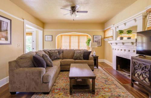 Stay Portland - Heart of Portland! Newly Remodeled, 99 Walk Score - Photo 1