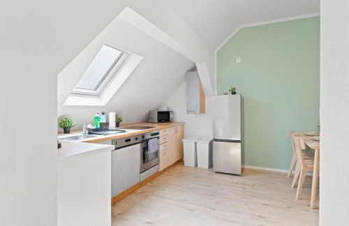 Moderne Monteurwohnungen in Nürtingen Zentrum Kitchen, Wifi, Smart TV - Photo 16