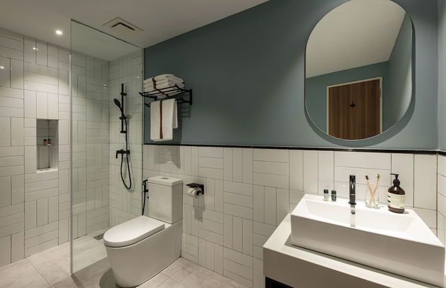 Ami Suites - Photo 31