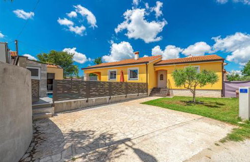 Three-Bedroom Holiday Home In Porec - Foto 14