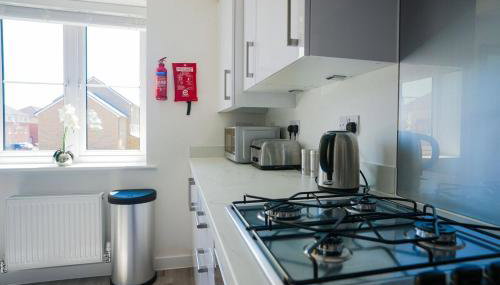 Premium Central 2 Bedroom Apartment Near Station with 2 Parking Spaces - Foto 3