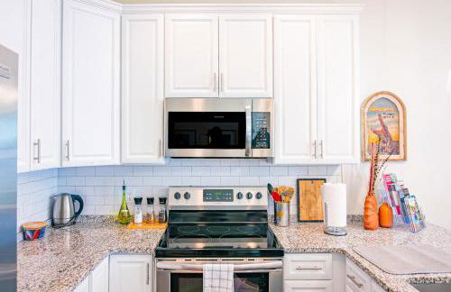 The Prairie Suite Newly Built Upscale Central - Photo 7