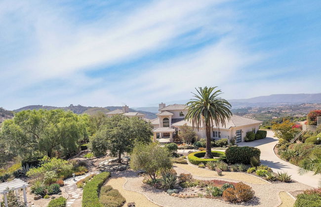 Modern Temecula Mansion w Pool, Hot Tub, Guest House & Valley Views Camila by Avantstay - Photo 46