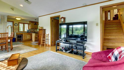 Lakefront Connecticut Retreat Near UConn - Foto 5